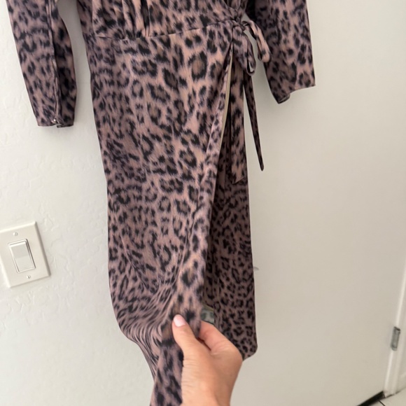 Joie Acantha Asymmetrical Wrap Leopard Print Dress, Sz M- worn once - Picture 6 of 6